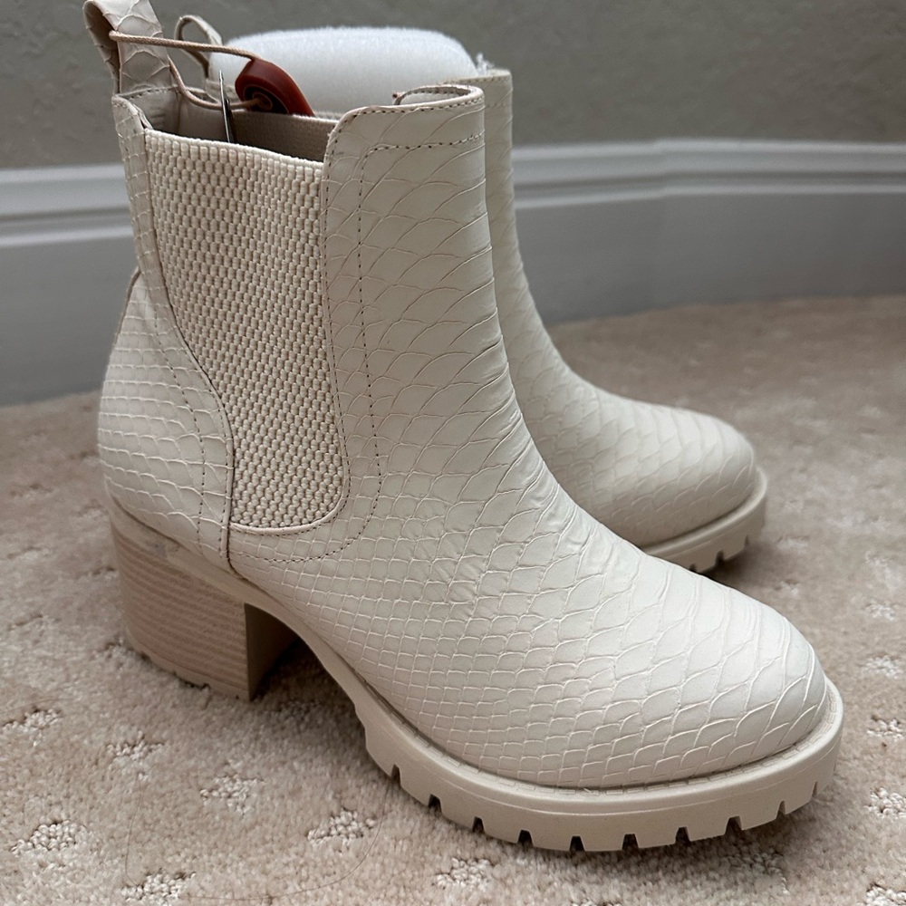 Women's Cream Ankle Boots